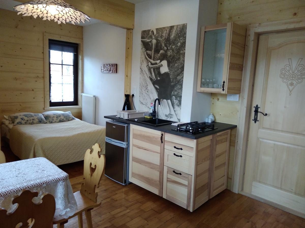 Pokoje i Apartamenty Centrum - Willa Bajeczka Zakopane Esterno foto