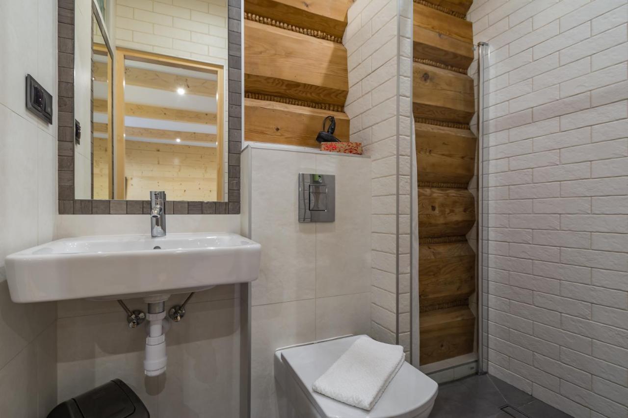 Pokoje i Apartamenty Centrum - Willa Bajeczka Zakopane Esterno foto