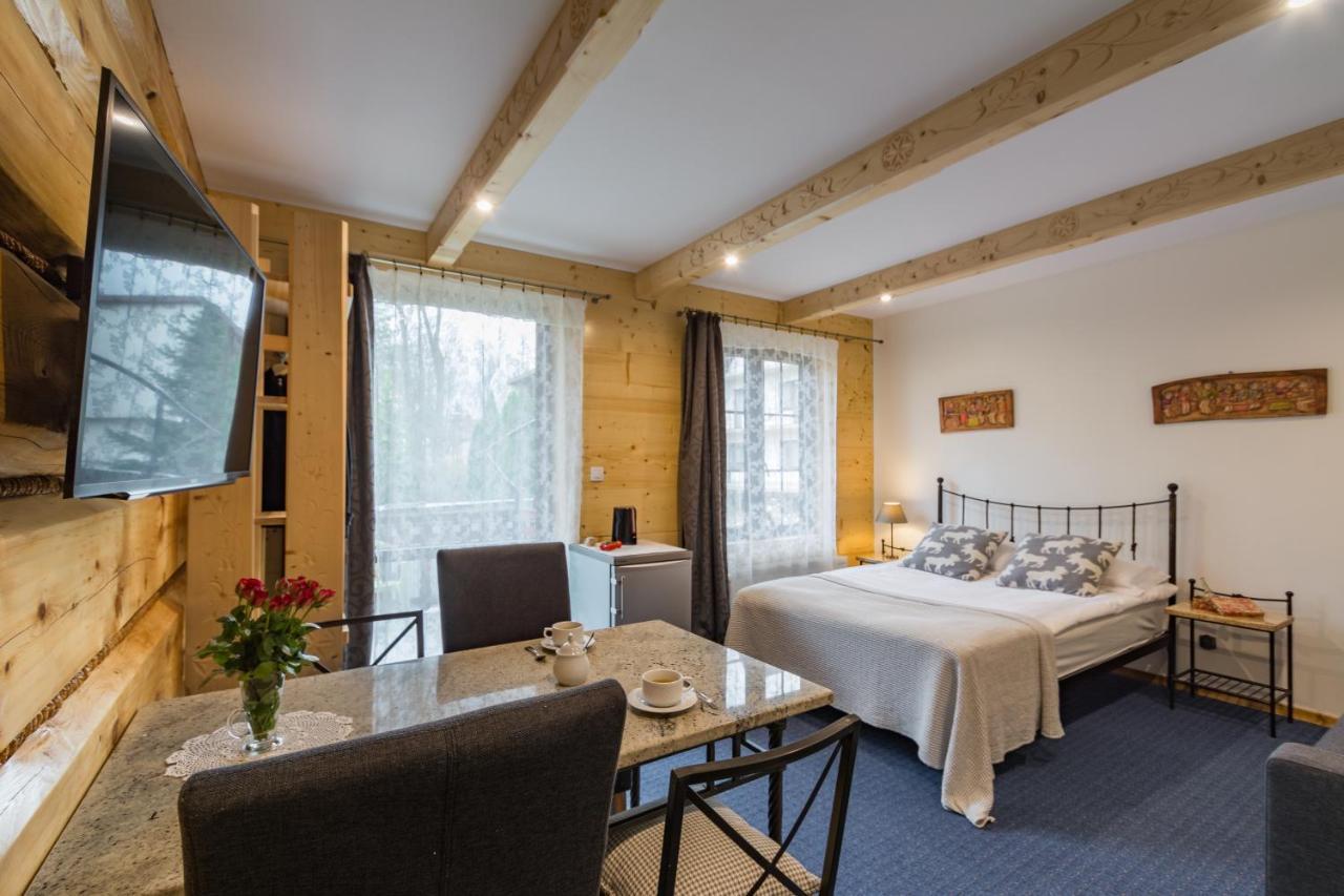 Pokoje i Apartamenty Centrum - Willa Bajeczka Zakopane Esterno foto