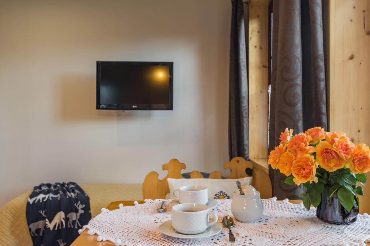 Pokoje i Apartamenty Centrum - Willa Bajeczka Zakopane Esterno foto
